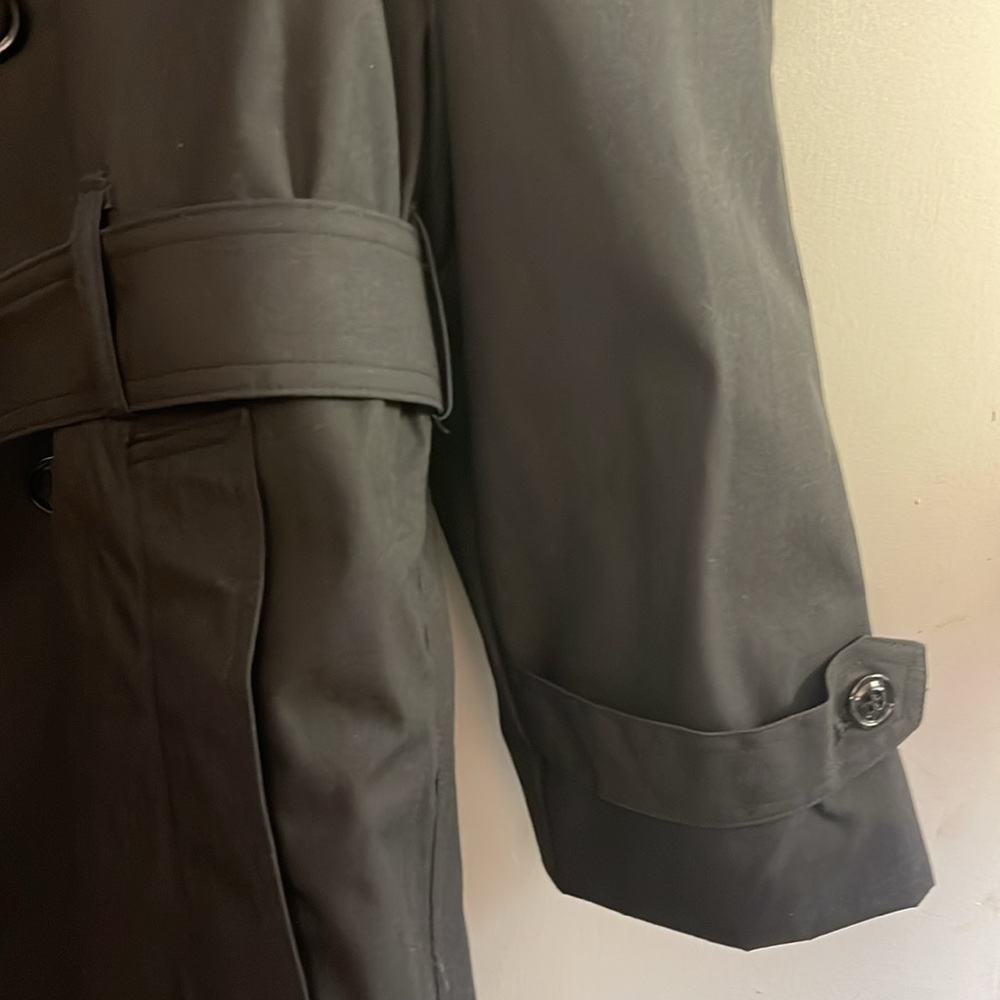 Coat - Picture 5 of 15